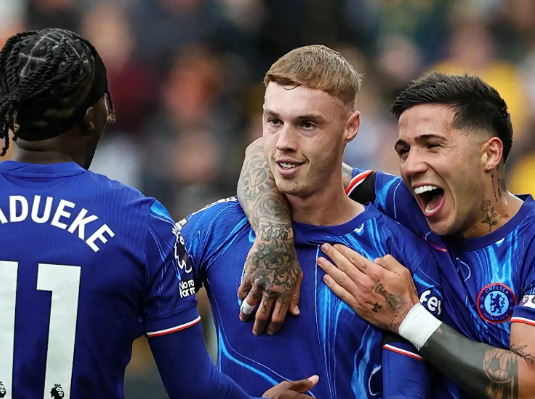 斯坦福桥的青春风暴：切尔西欧冠赛场刮起“新蓝旋风”